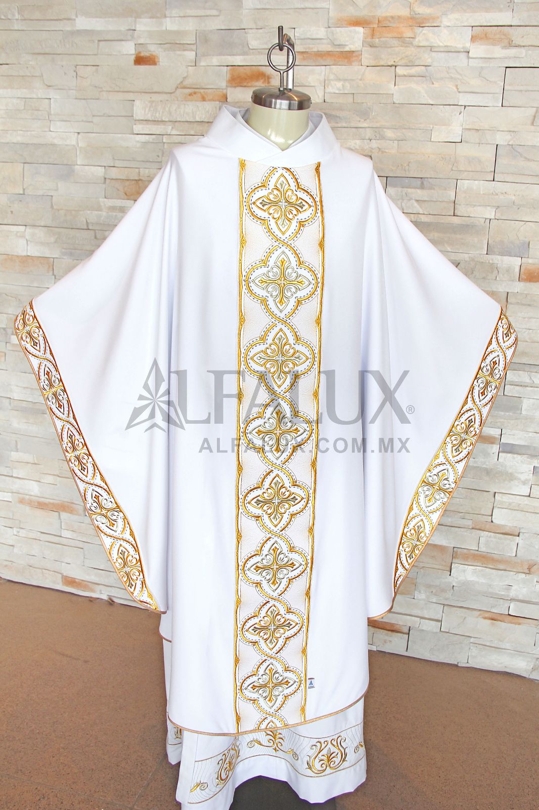 08 SAN MARCOS Alfalux Casulla Laterales 2024